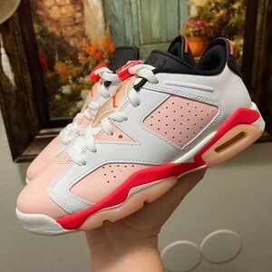 Jordan 6 Retro Low Atmosphere sneakers